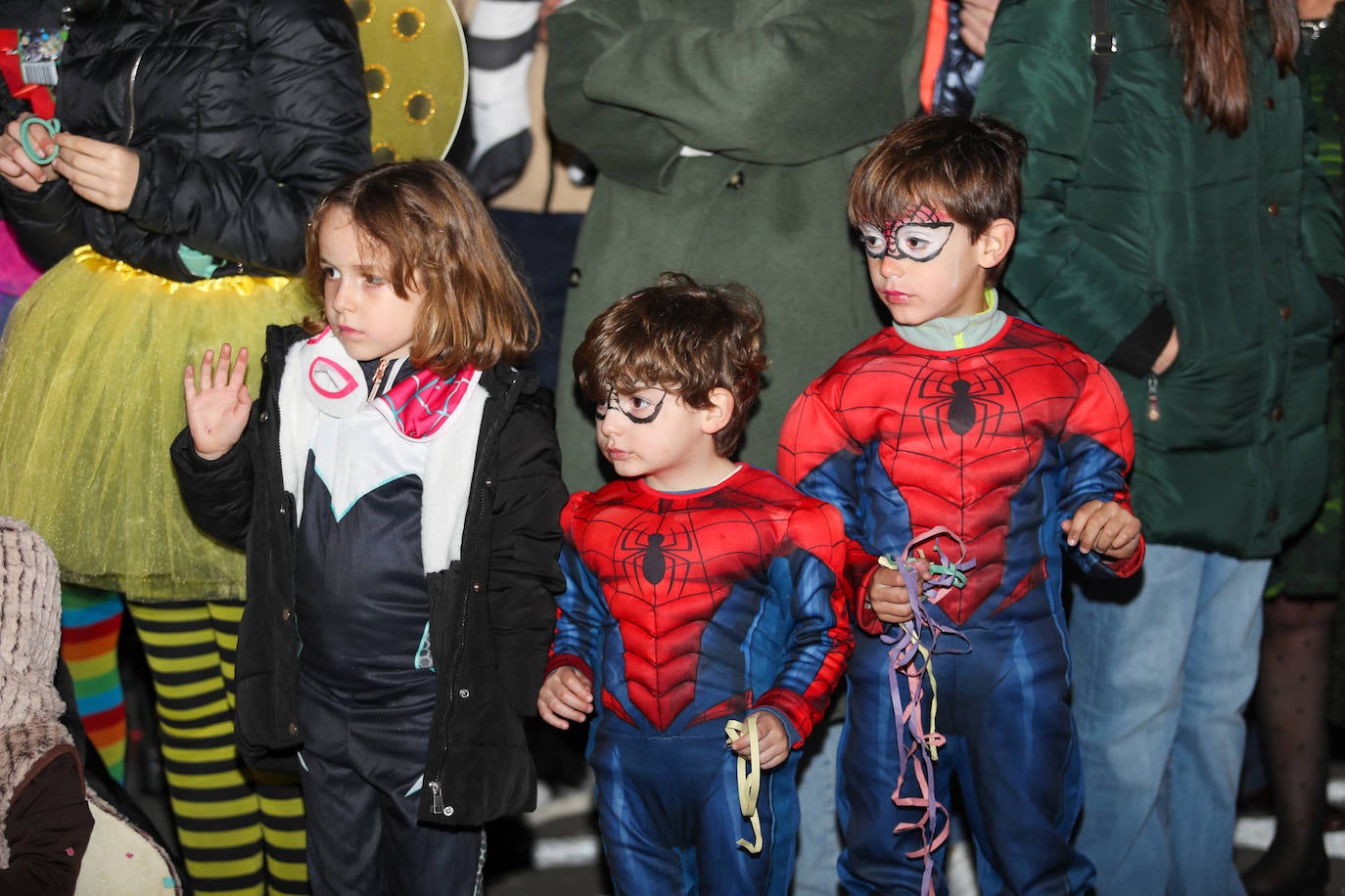 Fotos: Diversión por las calles de Gijón en el desfile del Antroxu