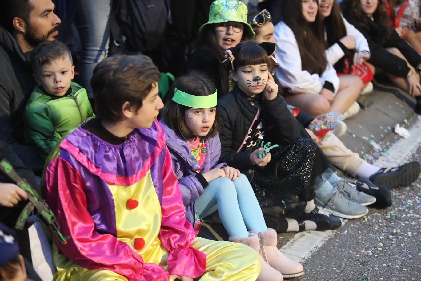 Fotos: Diversión por las calles de Gijón en el desfile del Antroxu