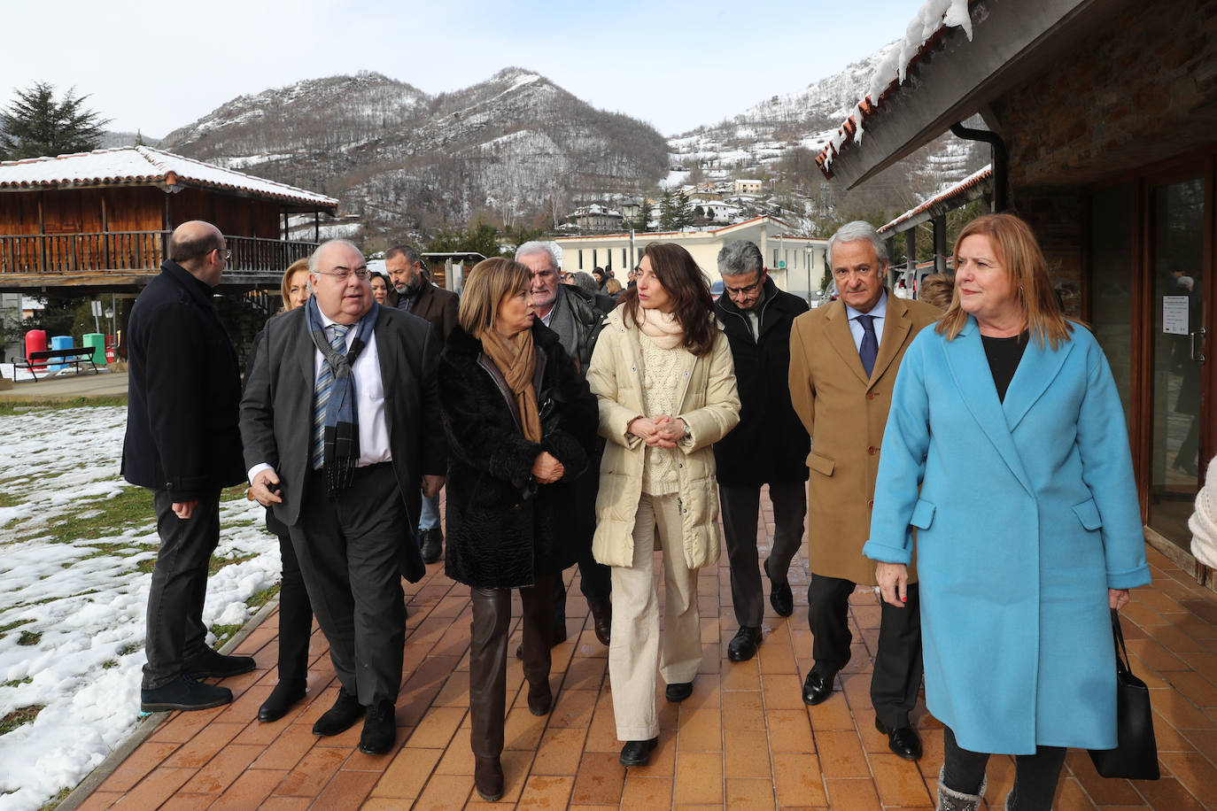 Fotos: La ministra de Justicia visita el concejo de Caso