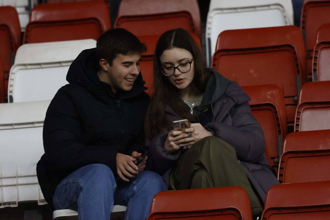 Fotos: ¿Estuviste en el Sporting - Tenerife? ¡Búscate!