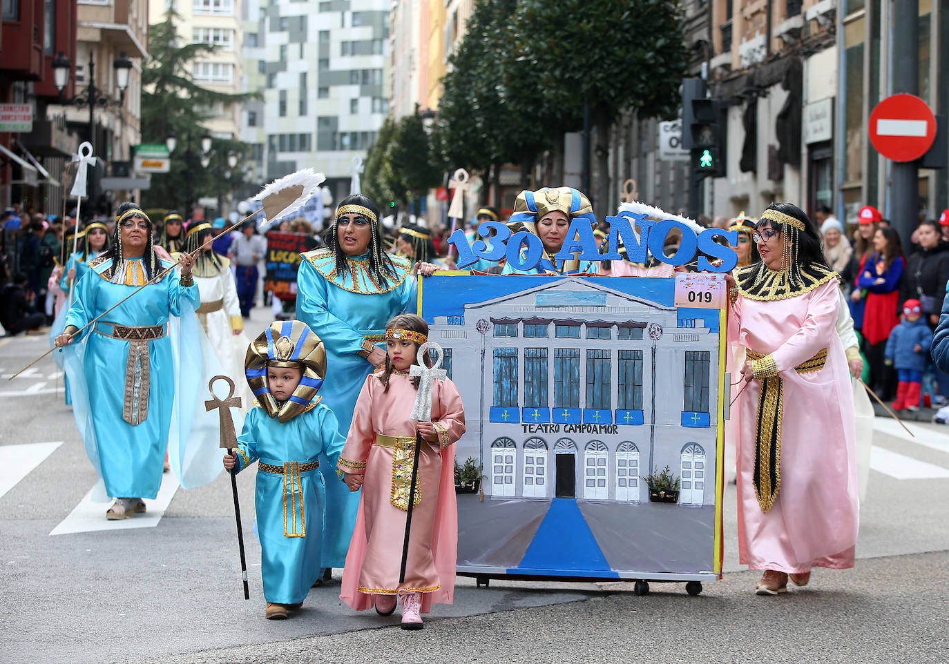 Fotos: Derroche de color y diversión en el carnaval de Oviedo