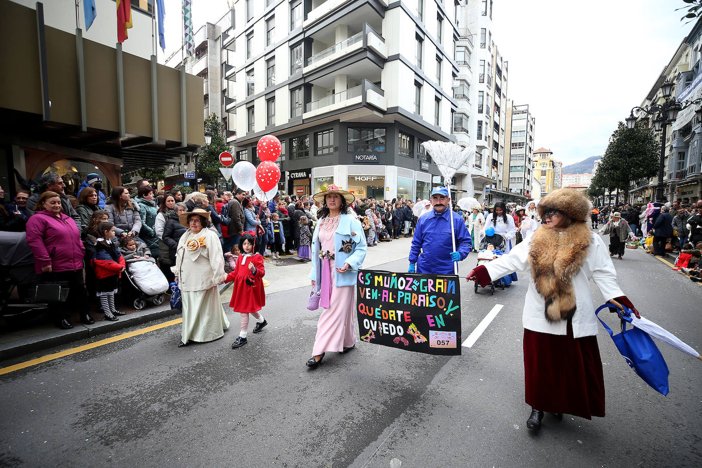 Fotos: Derroche de color y diversión en el carnaval de Oviedo