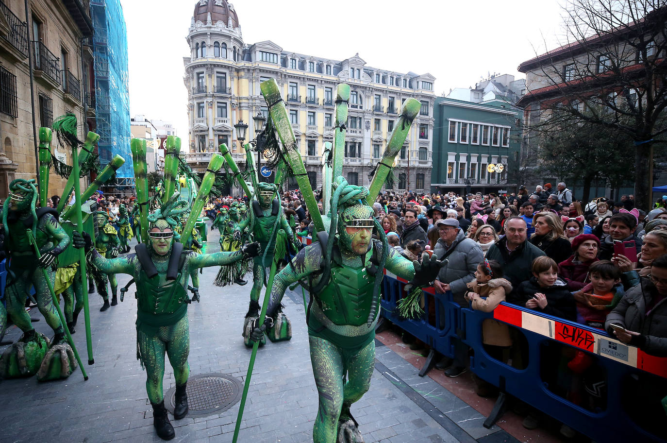 Fotos: Derroche de color y diversión en el carnaval de Oviedo