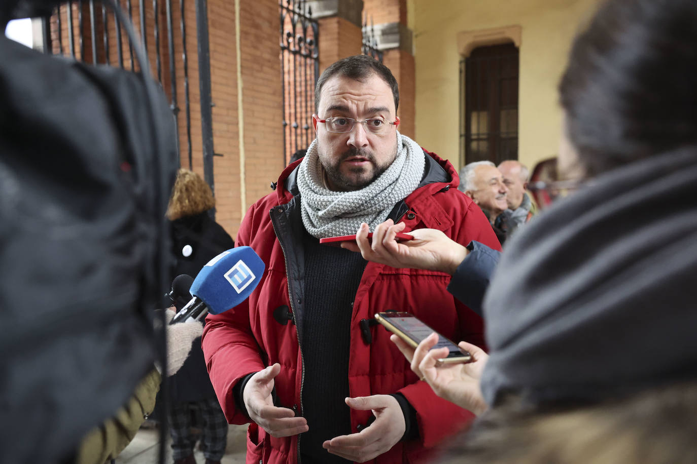 Fotos: Homenaje a Manuel Llaneza en Mieres