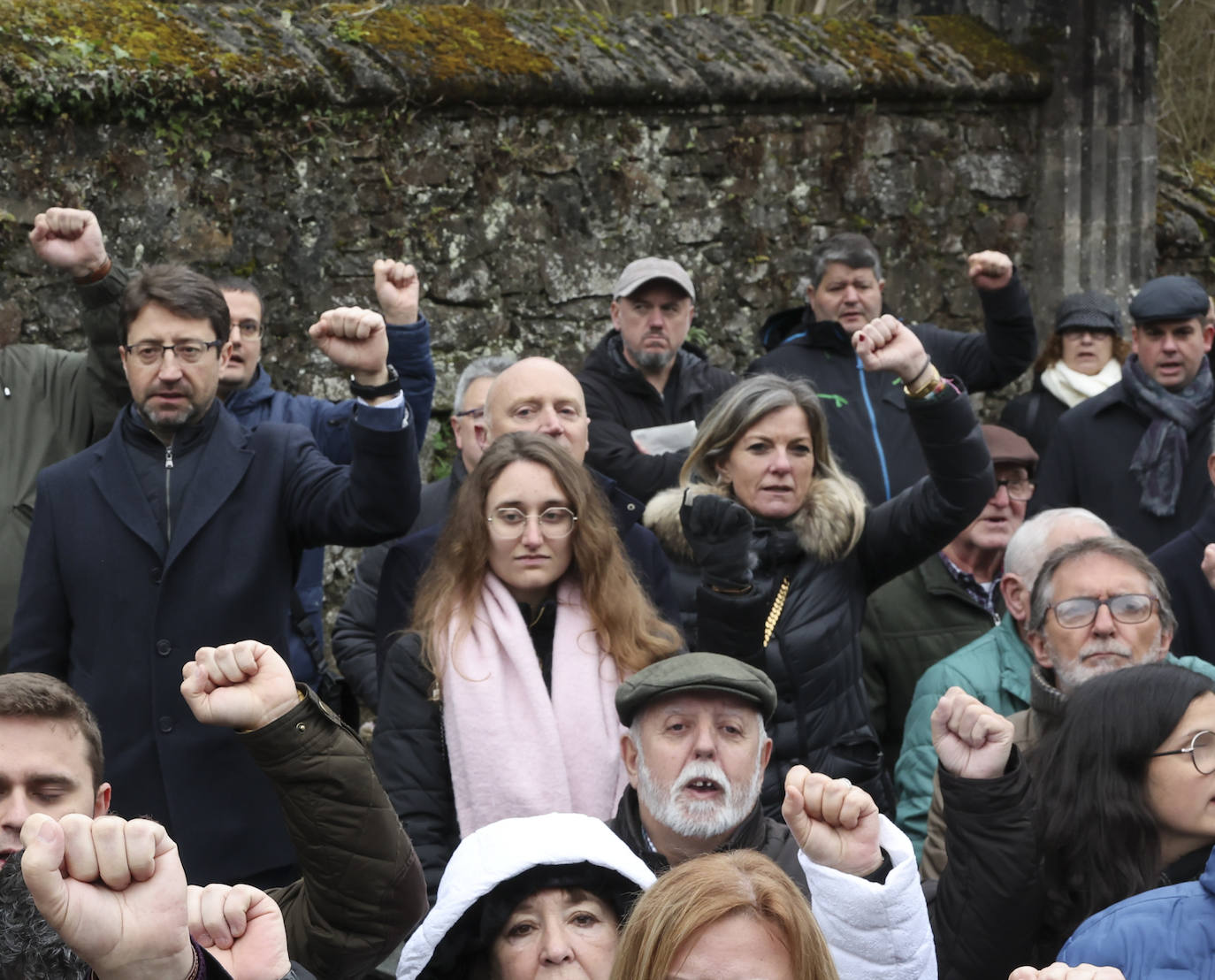 Fotos: Homenaje a Manuel Llaneza en Mieres