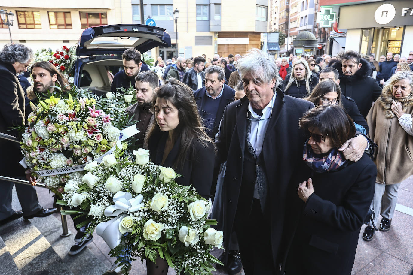 Imagen. Oviedo despide a Pelayo Novo: «Es difícil hablar con el corazón roto». 