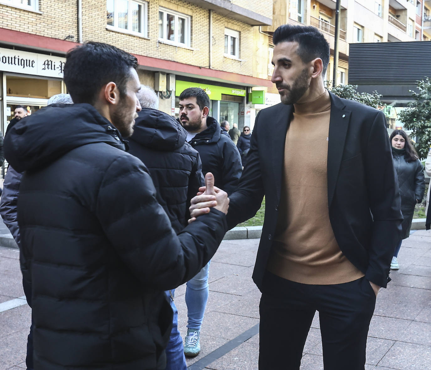 Fotos: Oviedo despide a Pelayo Novo: «Es difícil hablar con el corazón roto»