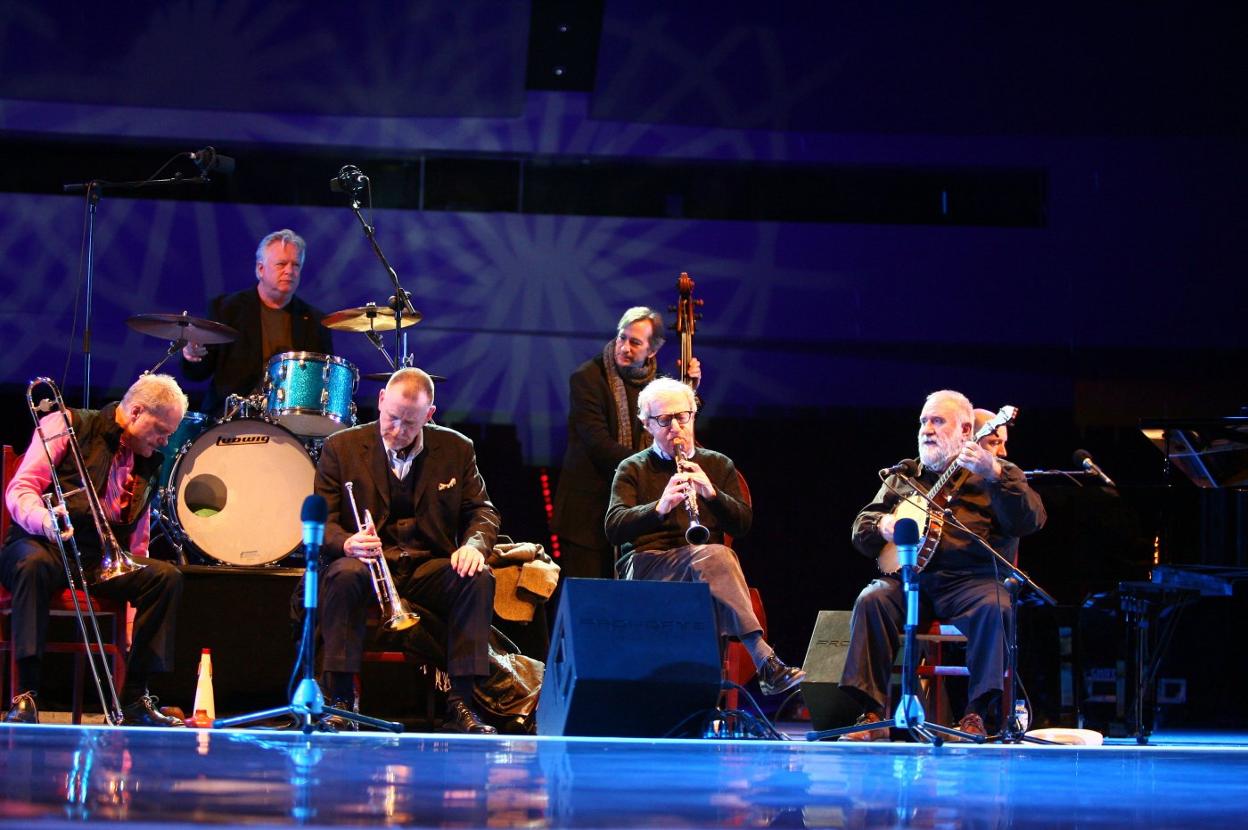 Woody Allen y la New Orleans Jazz Band inauguraron el escenario exterior del Niemeyer en 2011. 