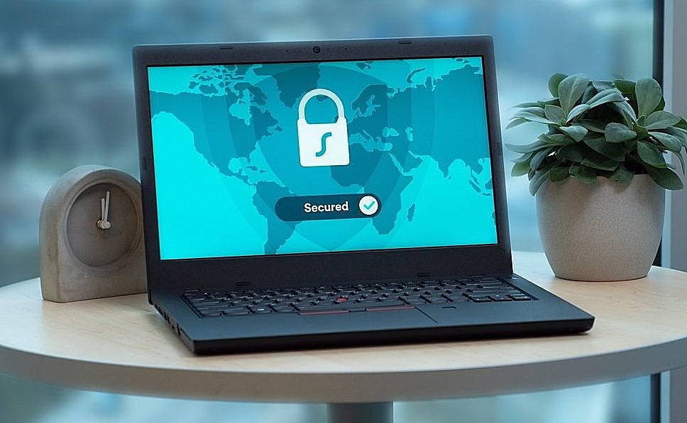 PUBLIRREPORTAJE : ¿Qué es una VPN y cómo usarla en el sector empresarial?