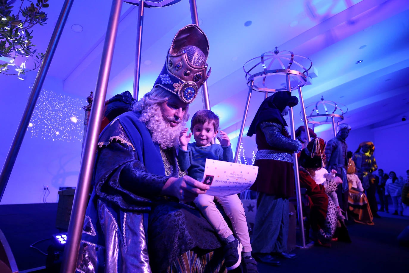 La recepción de los Reyes Magos en Oviedo, en imágenes