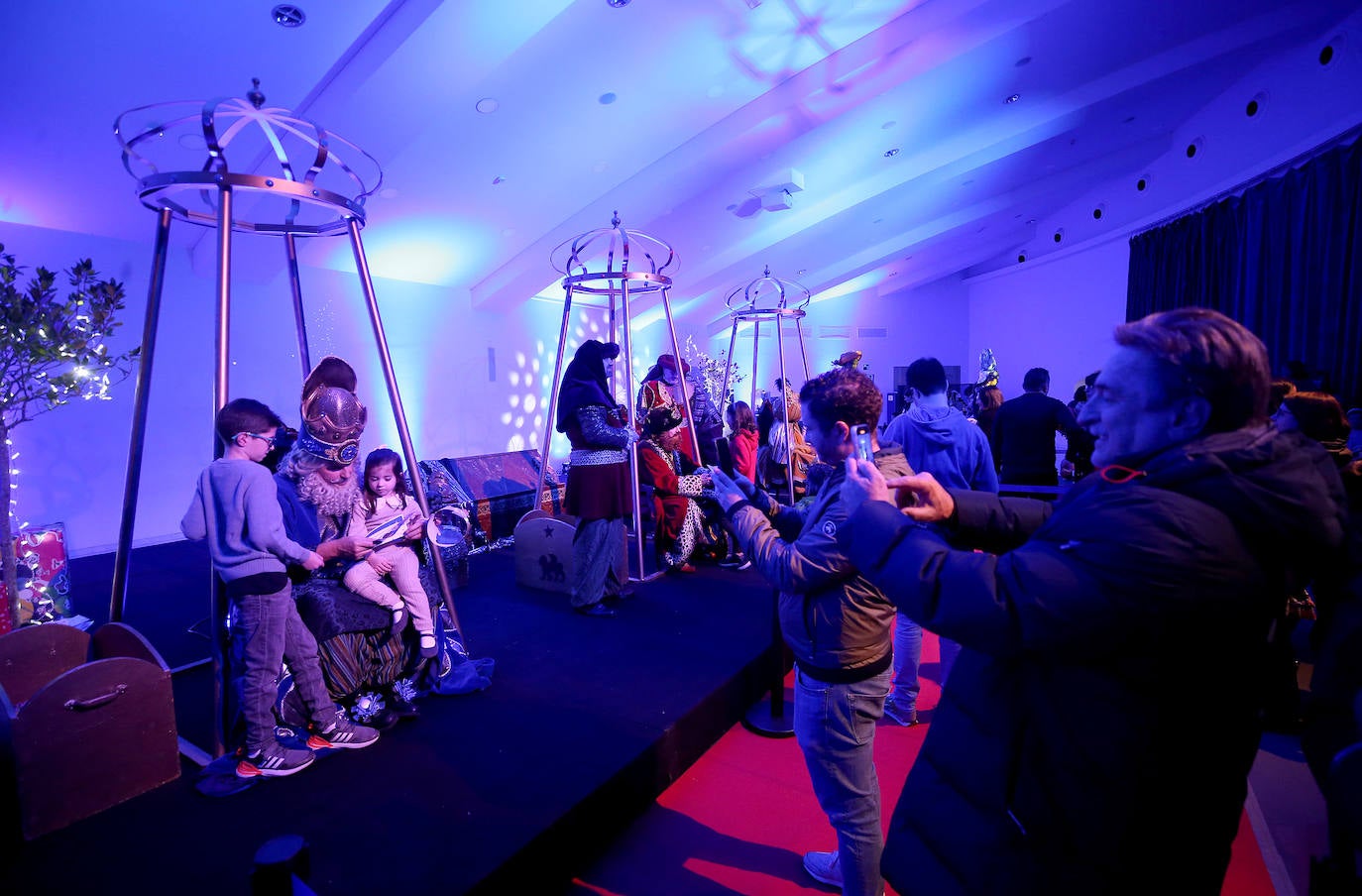 La recepción de los Reyes Magos en Oviedo, en imágenes