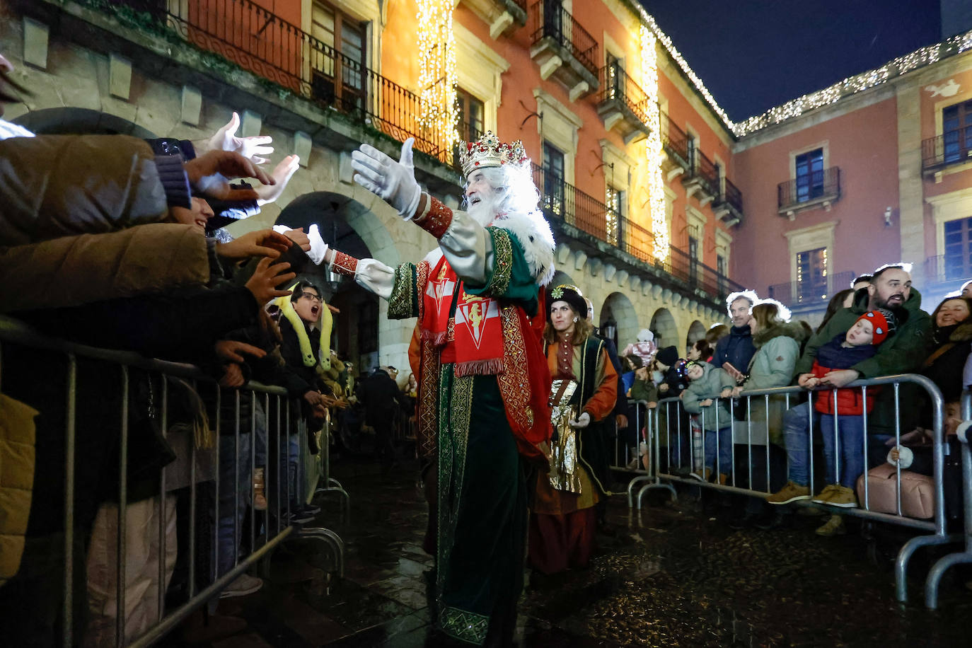 Los Reyes en el Ayuntamiento de Gijón