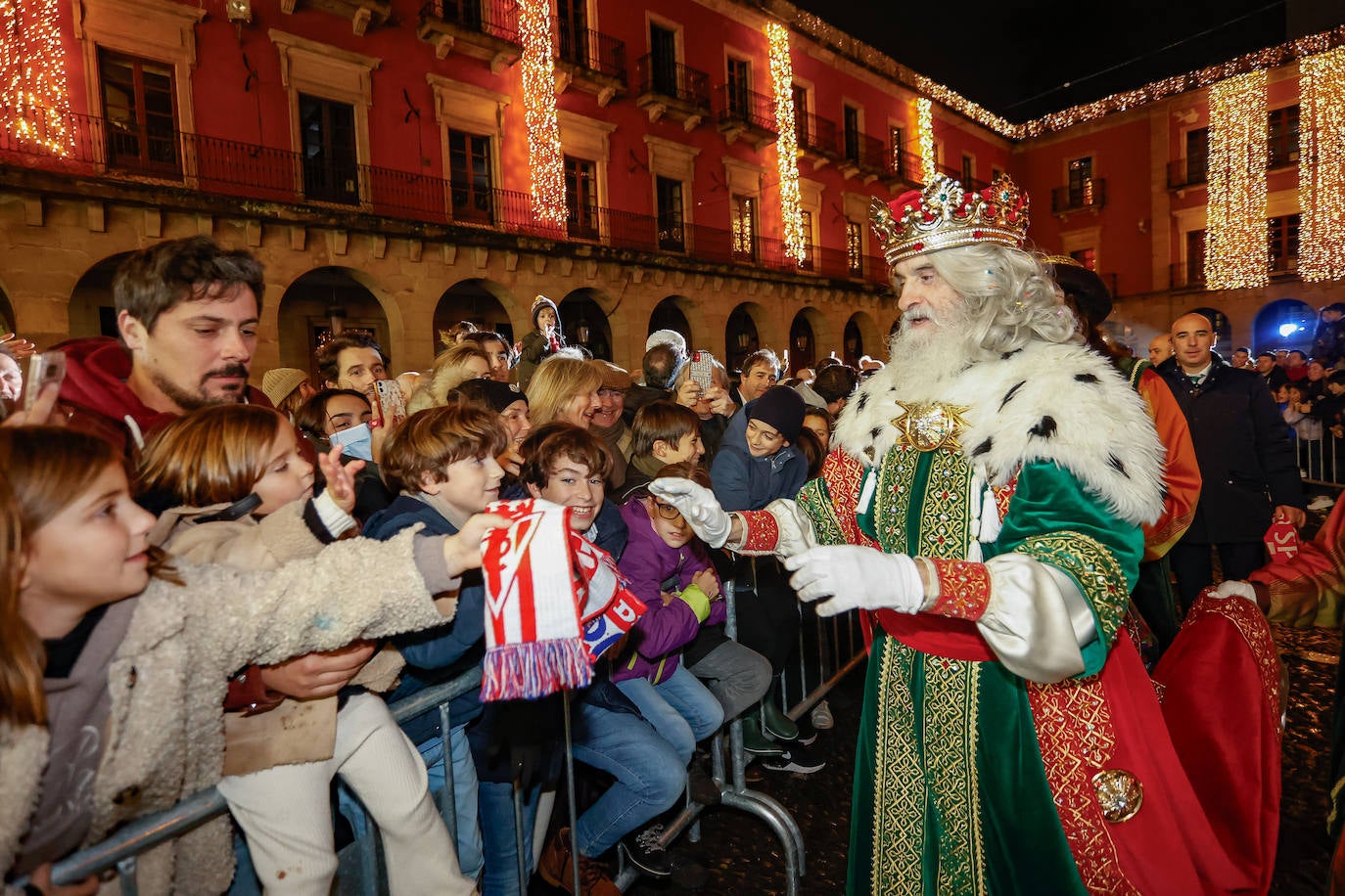 Los Reyes en el Ayuntamiento de Gijón