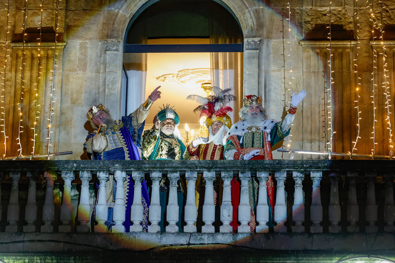 Los Reyes en el Ayuntamiento de Gijón