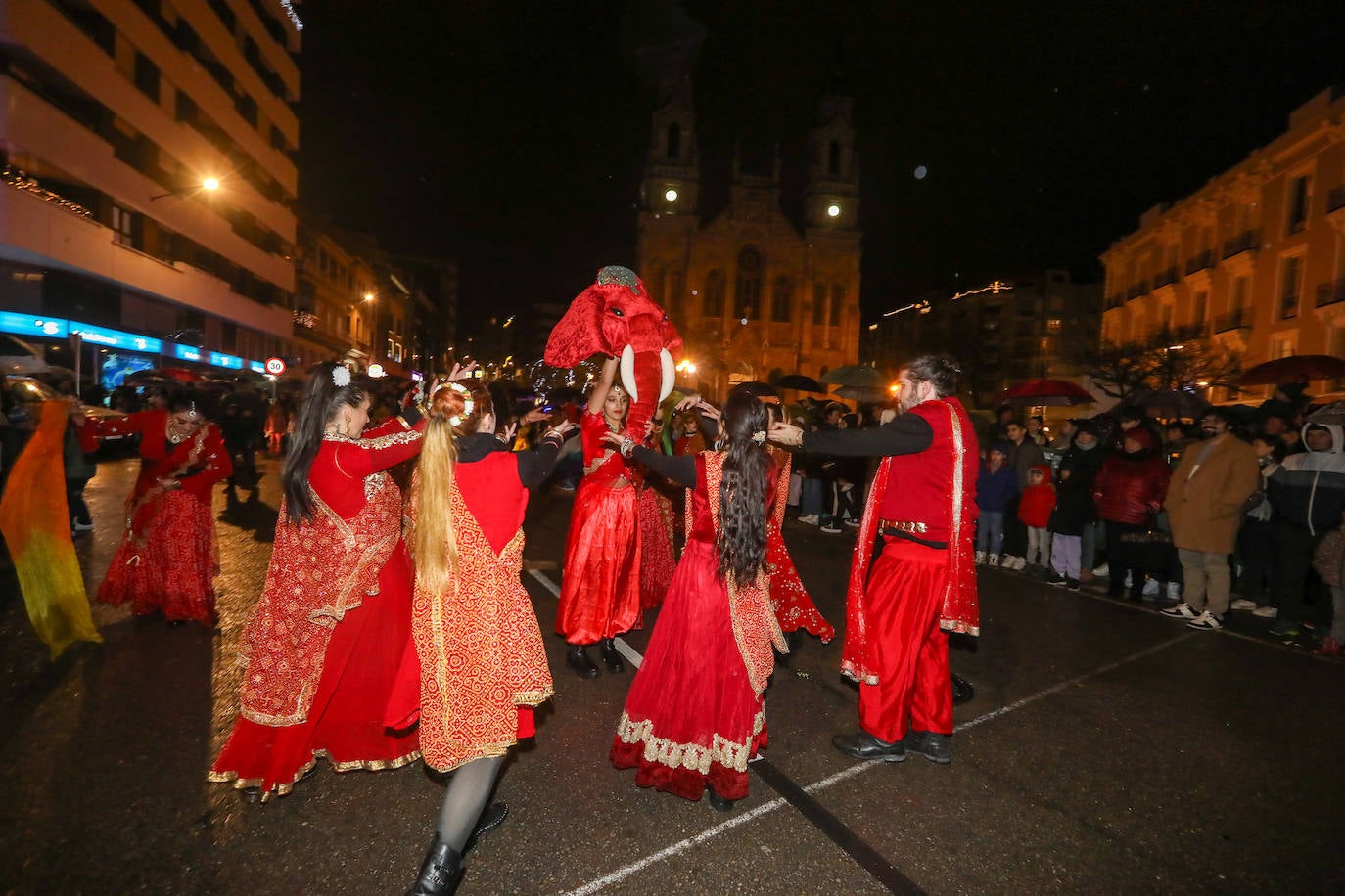 Todas las fotos de la cabalgata de los Reyes Magos en Avilés