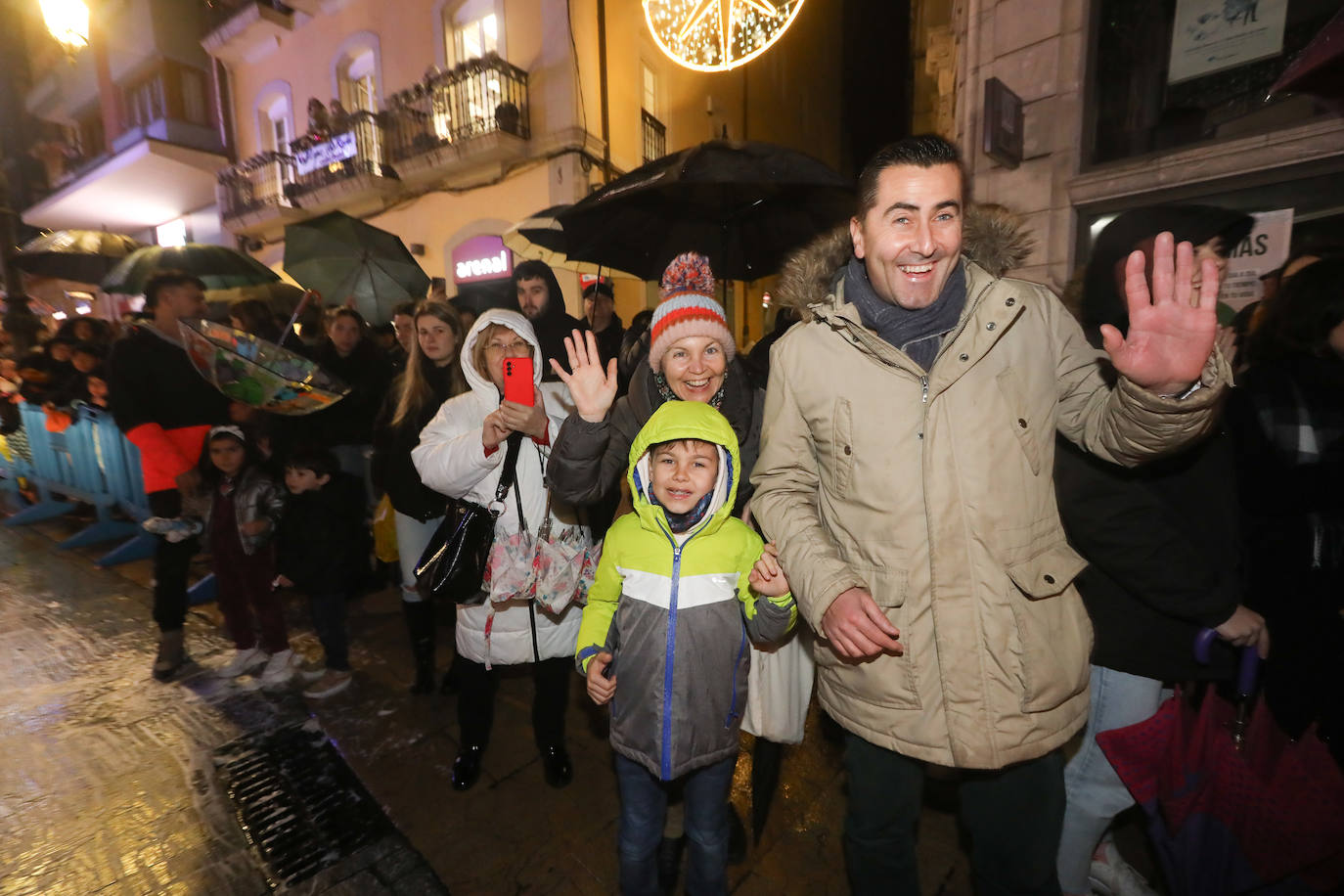 Todas las fotos de la cabalgata de los Reyes Magos en Avilés