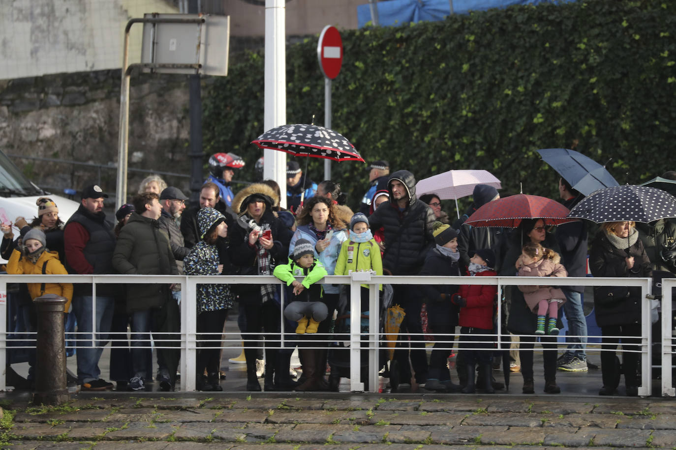 Desembarco de ilusión en Gijón con la llegada de los Reyes Magos