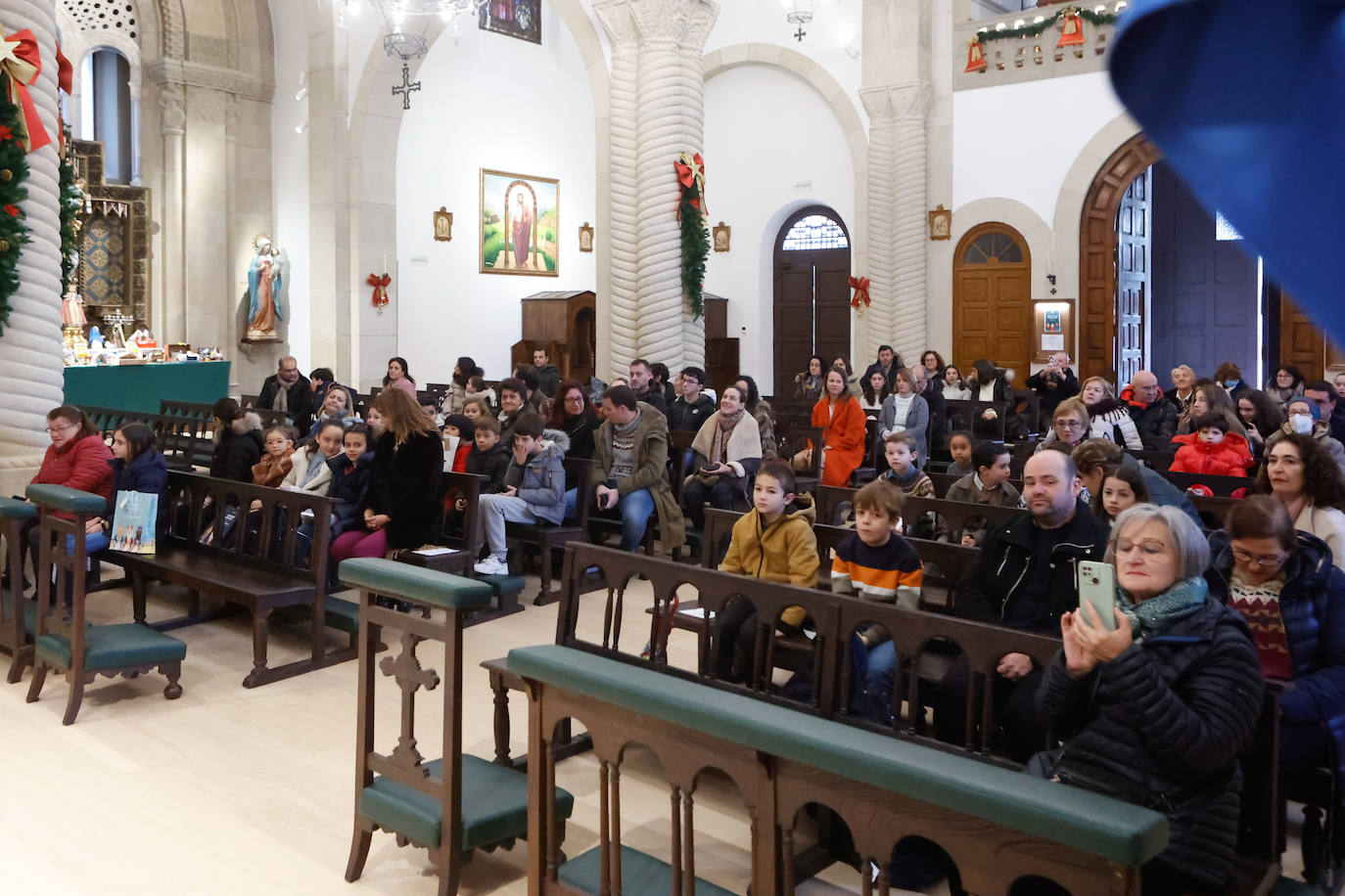 Una mañana de Reyes cargada de ilusión y de regalos en Asturias