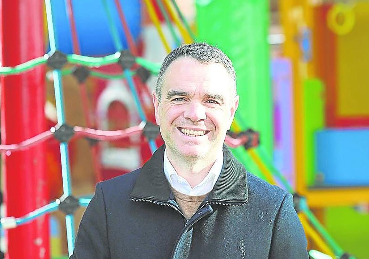 Iván Fernández en el parque del Tomás y Valiente.