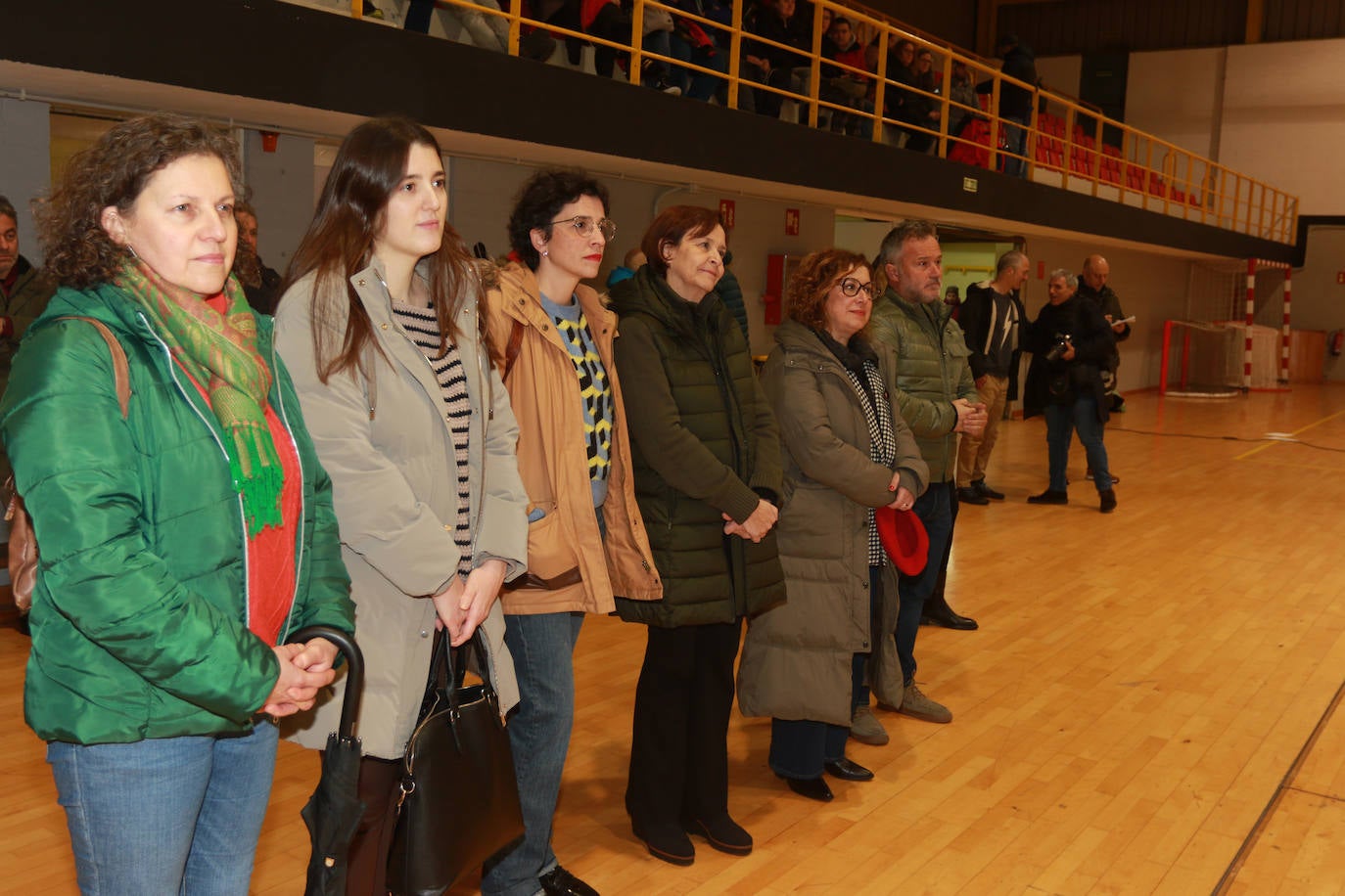 Así ha sido la presentación de equipos del Telecable en el pabellón Mata-Jove