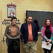 Noelia Ordieres, Inaciu Galán y Arantza Margolles, durante la presentación de la iniciativa.