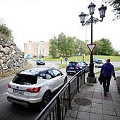 Salida de Ciudad Naranco a la rotonda de Luis Oliver.