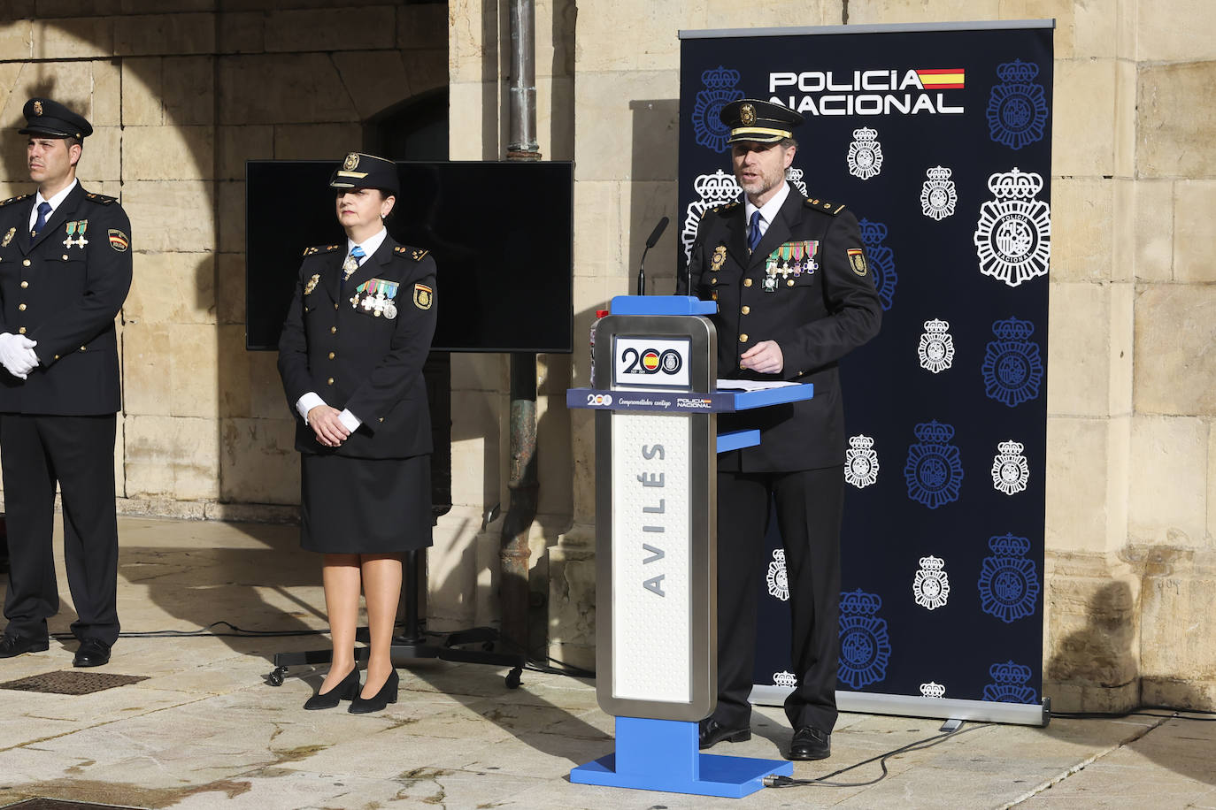 Avilés celebra los 200 años de la Policía Nacional