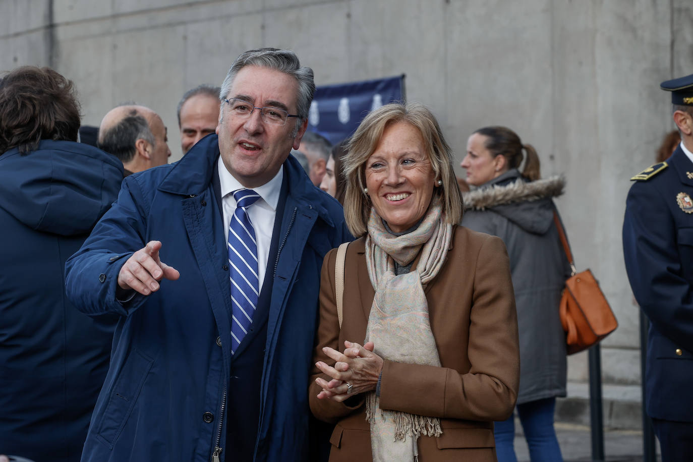 Gijón rinde homenaje a la Policía Nacional en su 200 aniversario