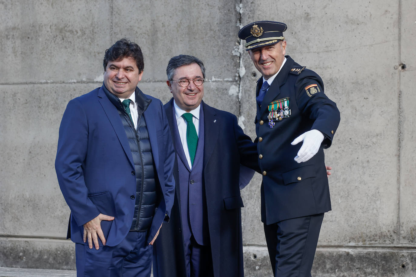 Gijón rinde homenaje a la Policía Nacional en su 200 aniversario