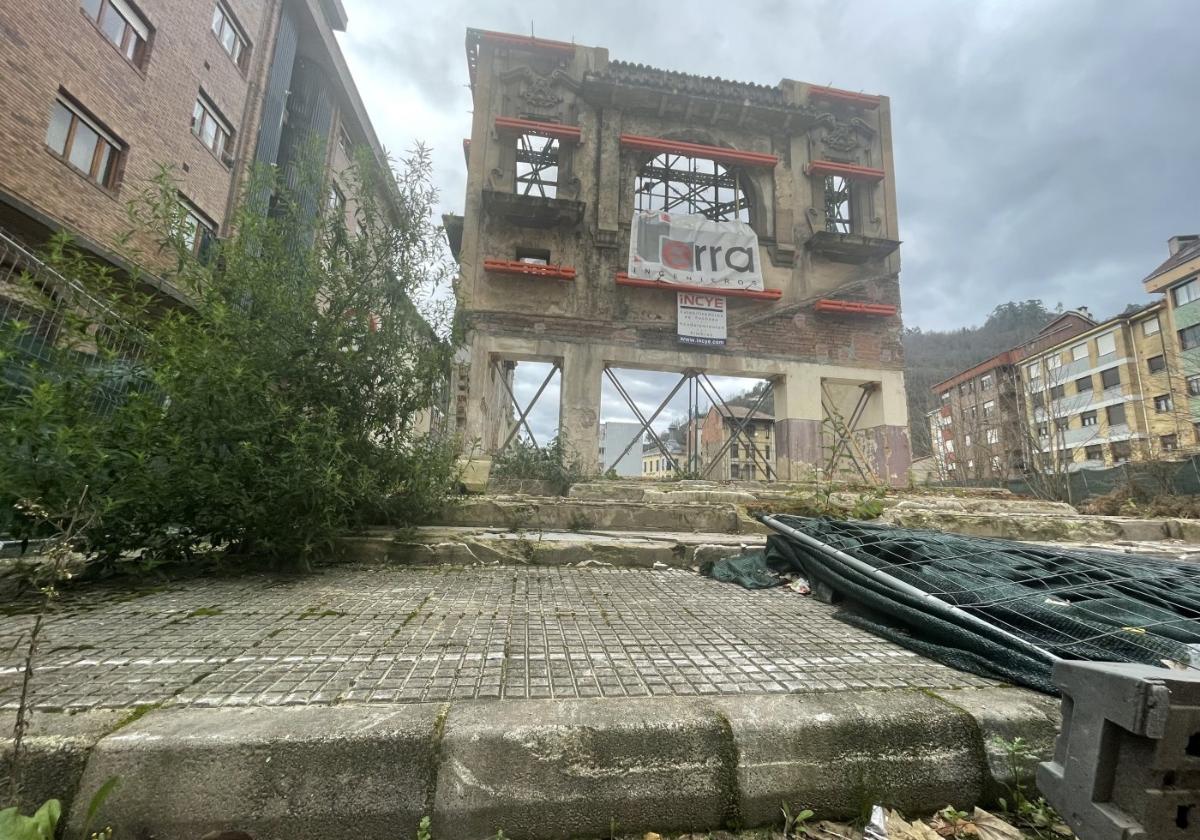 Estado actual de la fachada del antiguo teatro Virginia, elemento que debe conservarse.