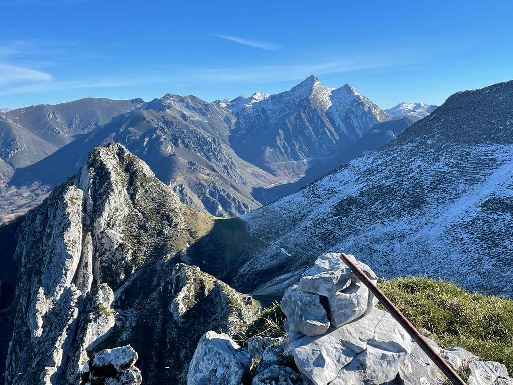 Tres rutas unidas que hacen un recorrido mágico: a las Foces del Pino, Los Pandos y Peña Melera