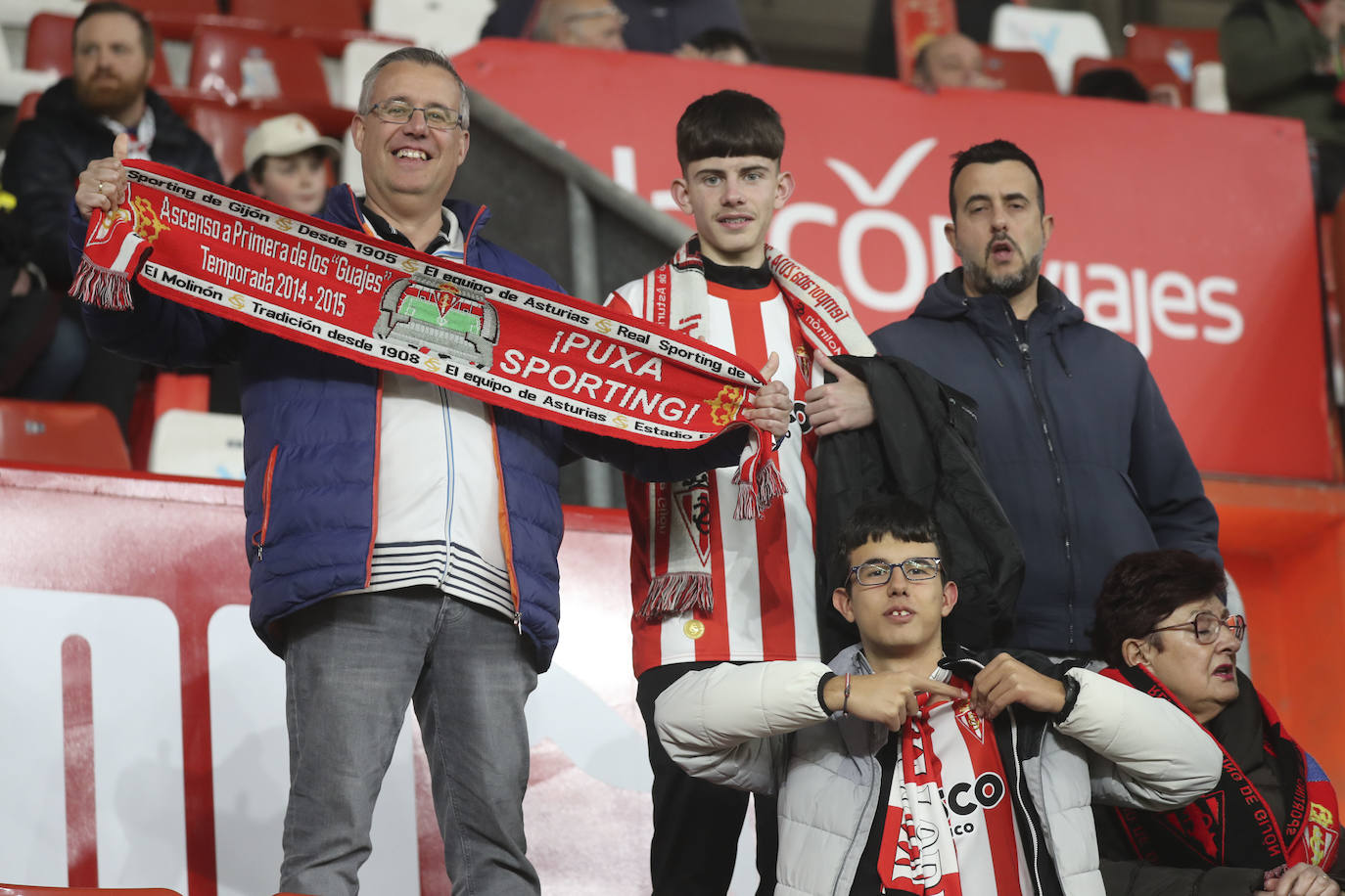 ¿Estuviste en el Sporting - Racing de Ferrol? ¡Búscate en las fotos!