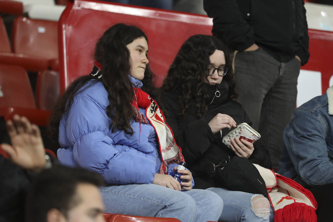 ¿Estuviste en el Sporting - Racing de Ferrol? ¡Búscate en las fotos!