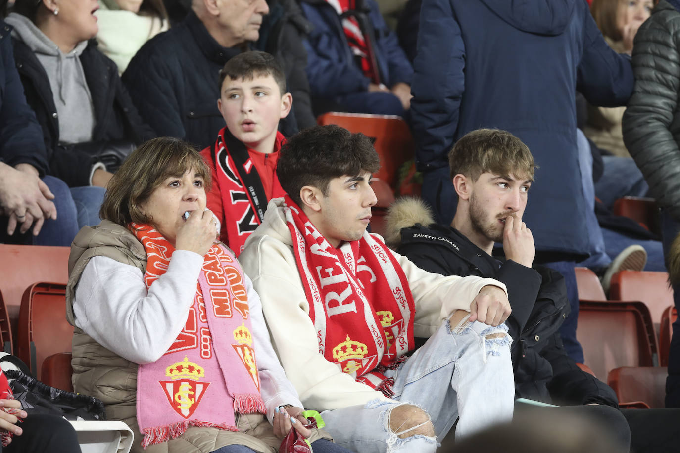 ¿Estuviste en el Sporting - Racing de Ferrol? ¡Búscate en las fotos!