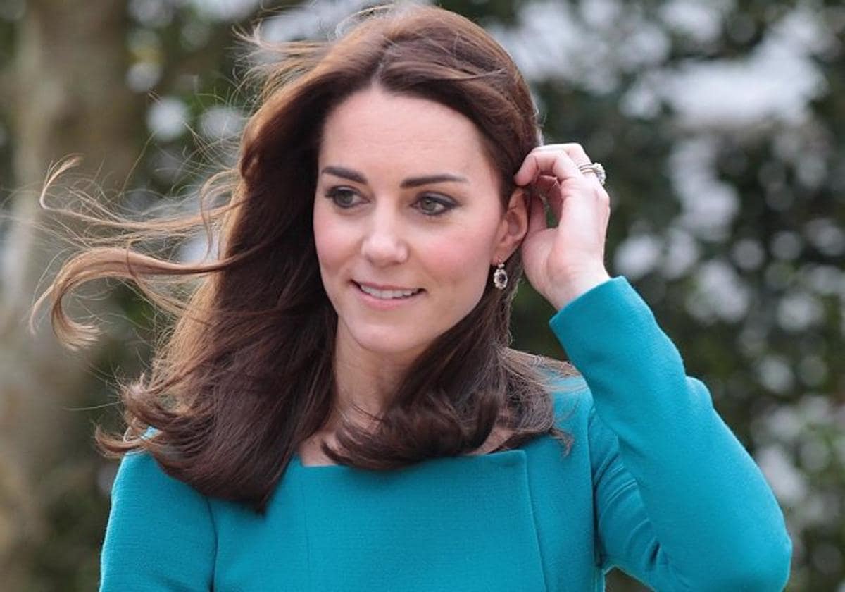 A Kate Middleton le han extirpado el útero mediante un corte en el abdomen, según afirma EnBlau de ElNacional.cat