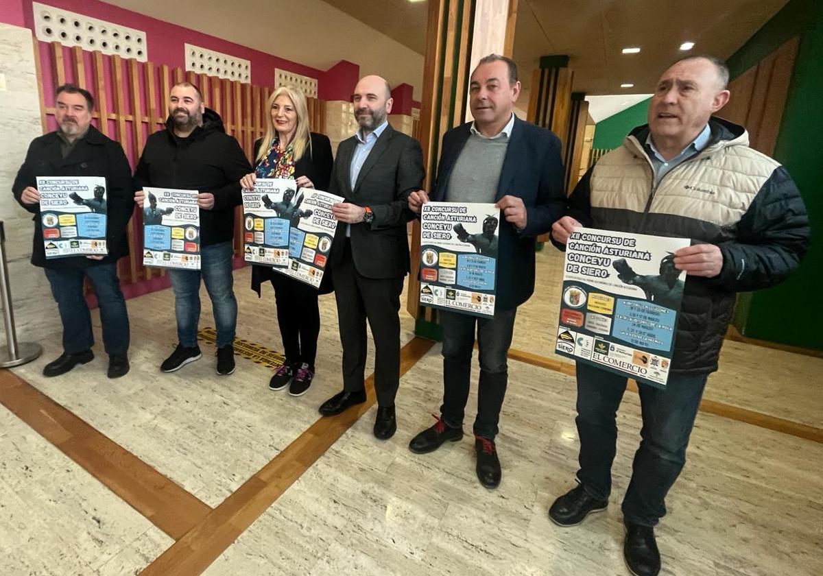 Presentación del certamen, esta mañana, en el auditorio de La Pola.