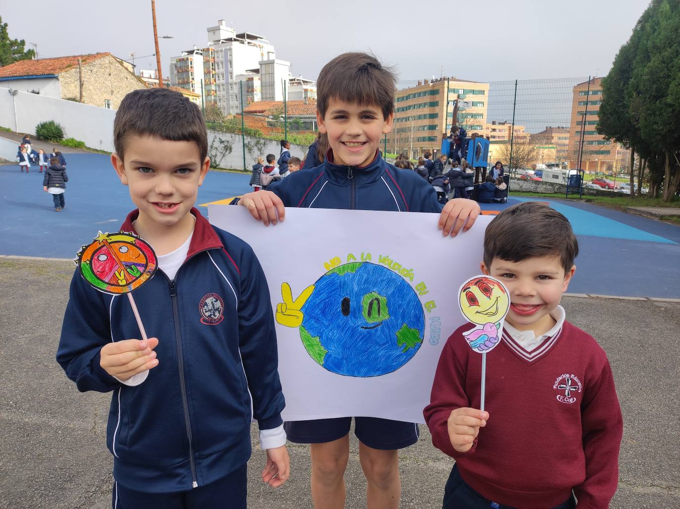 Así celebraron los colegios de Gijón el Día de la Paz