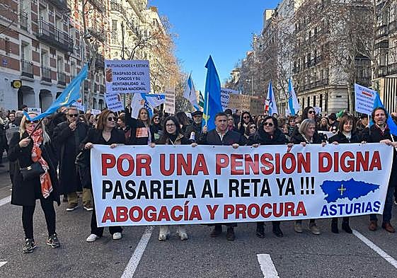 Los abogados asturianos, en la protesta de Madrid.