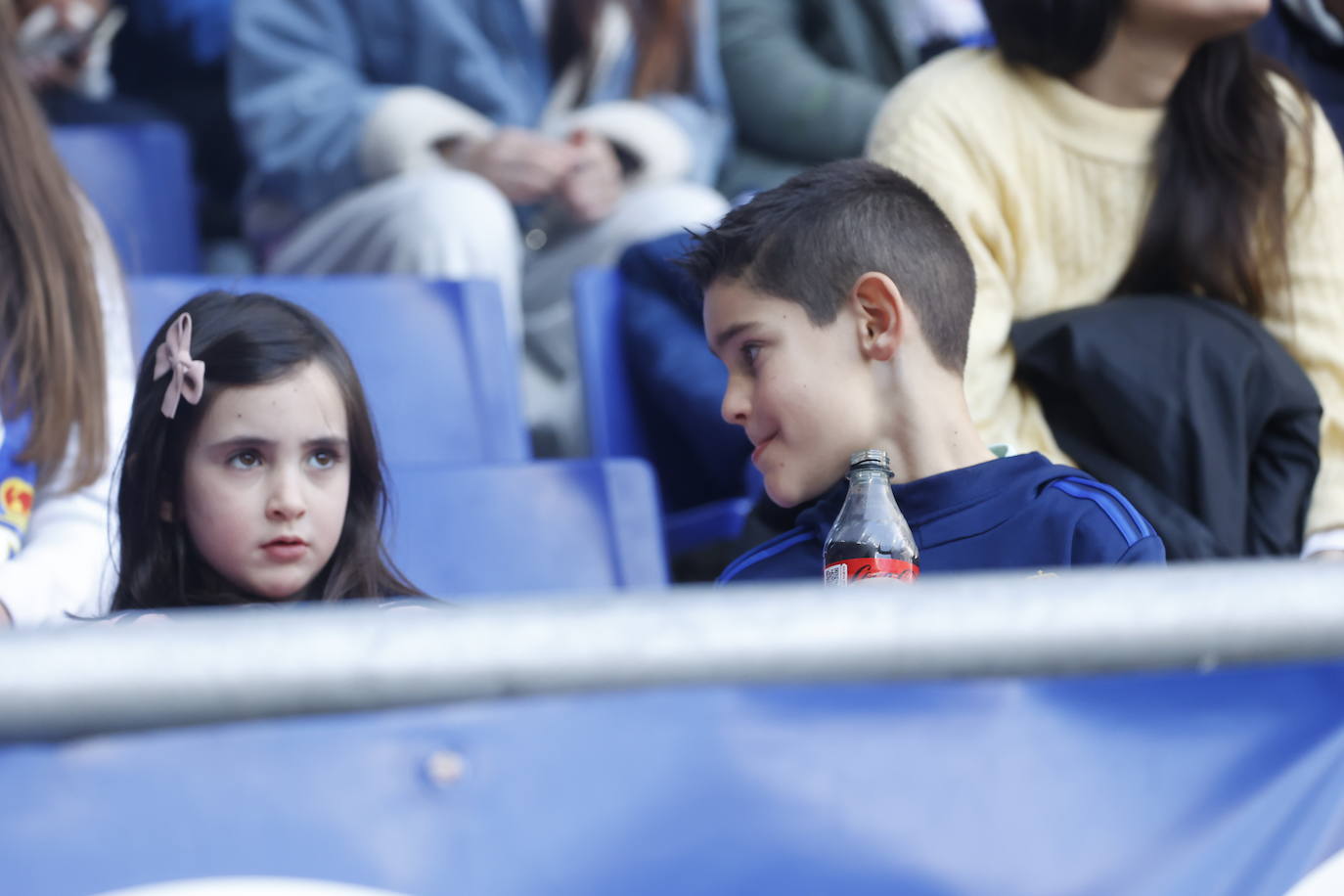 ¿Estuviste viendo el Real Oviedo - Eldense? ¡Búscate en las fotos del Tartiere!