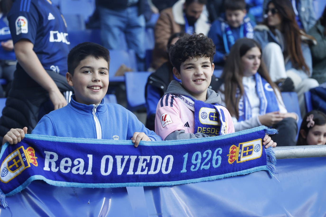 ¿Estuviste viendo el Real Oviedo - Eldense? ¡Búscate en las fotos del Tartiere!