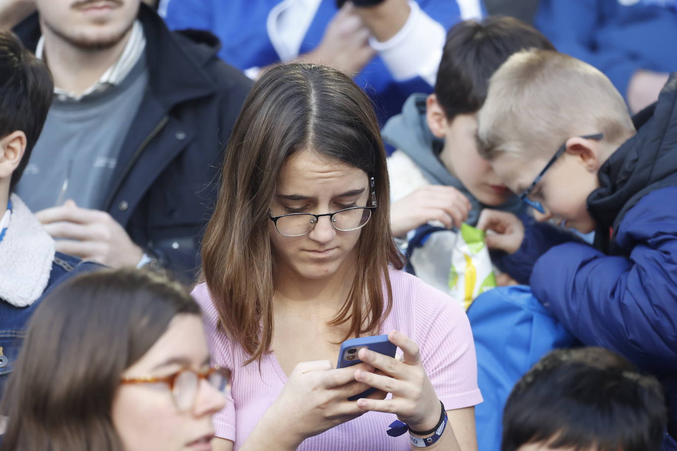 ¿Estuviste viendo el Real Oviedo - Eldense? ¡Búscate en las fotos del Tartiere!