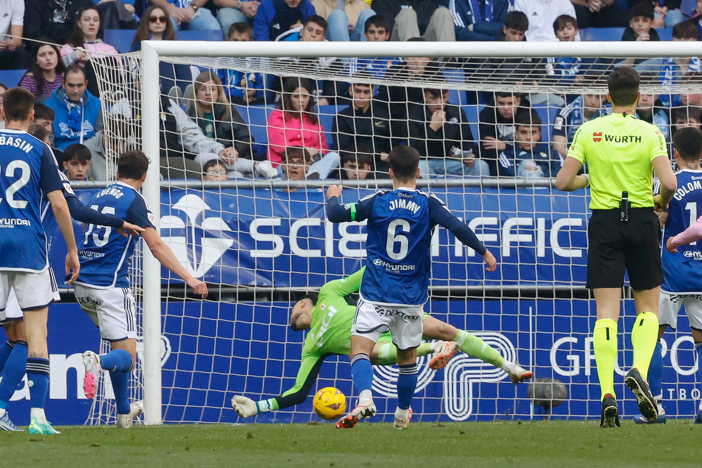 El Real Oviedo - Eldense, en imágenes: así fue el partido