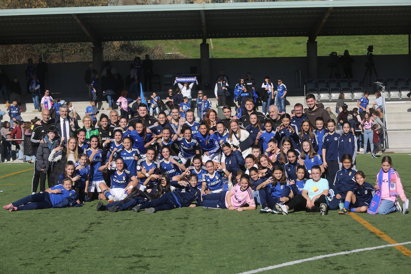 El derbi femenino Real Oviedo - Sporting de Gijón, en imágenes