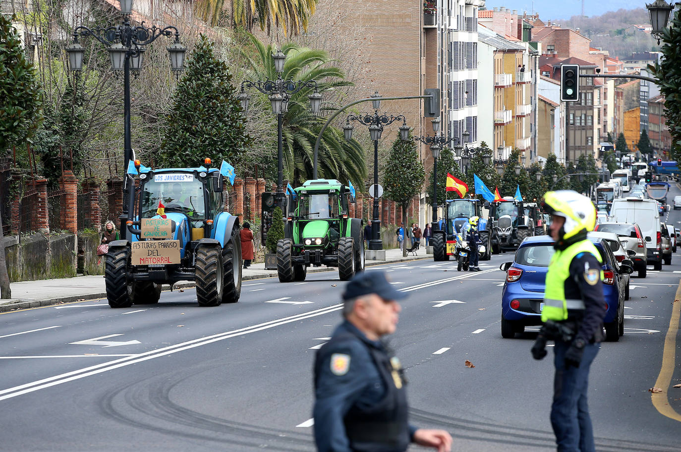 Tractorada en Asturias: las imágenes que deja la protesta del campo asturiano