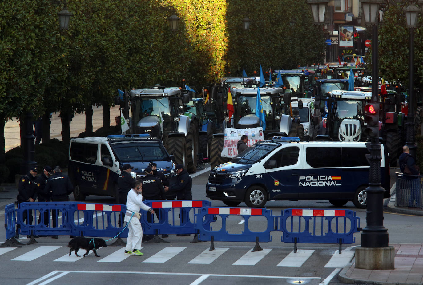 Así ha sido la tractorada en Oviedo de este viernes