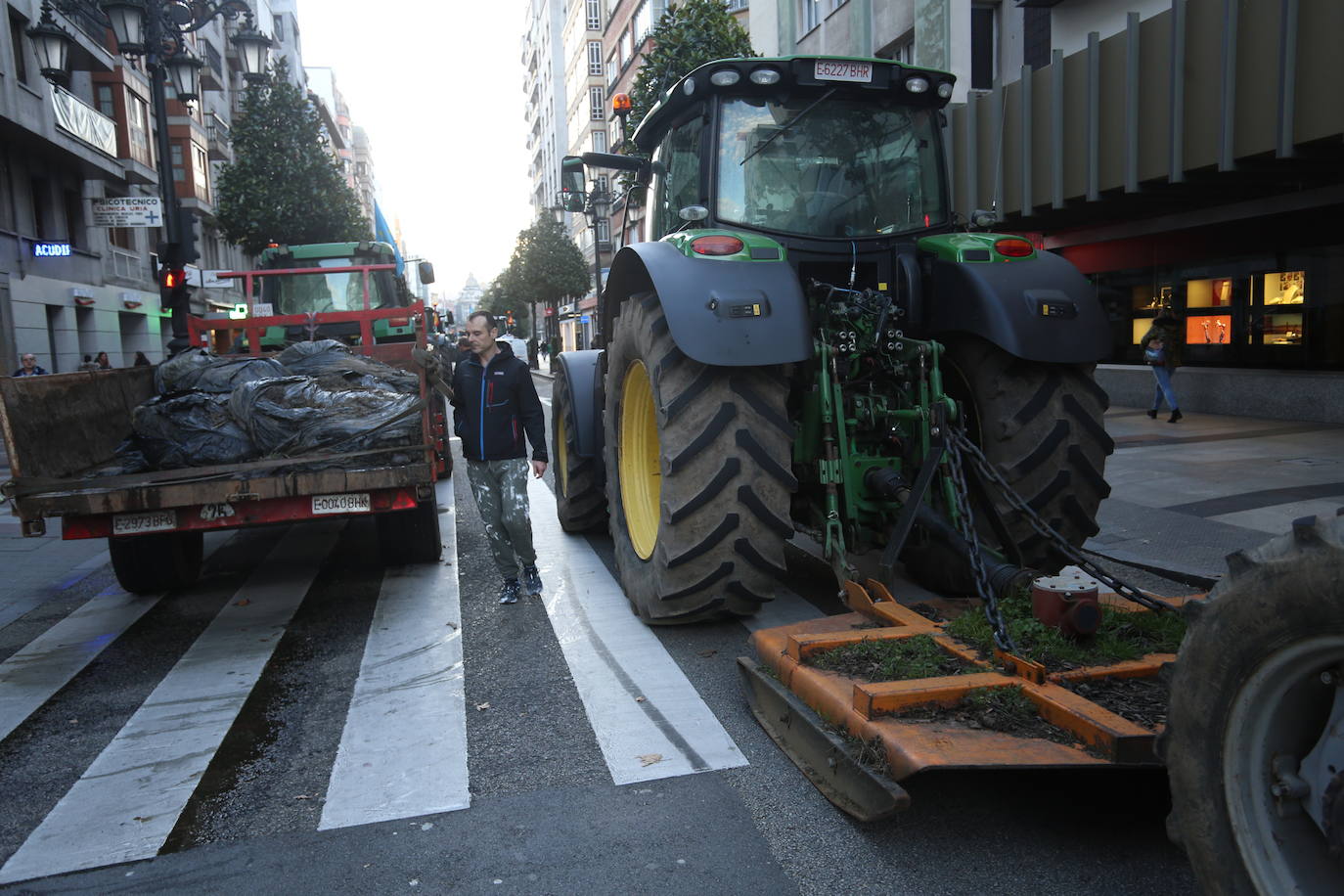 Así ha sido la tractorada en Oviedo de este viernes