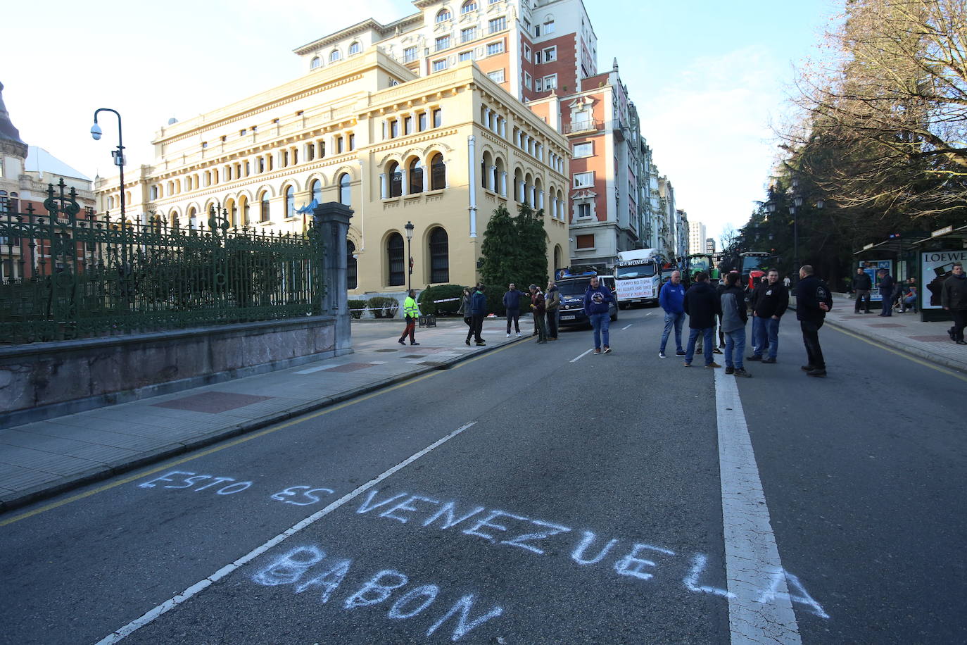 Así ha sido la tractorada en Oviedo de este viernes