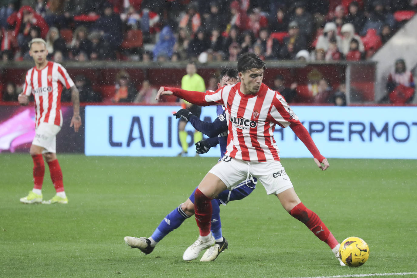 Las mejores imágenes del derbi Sporting - Real Oviedo