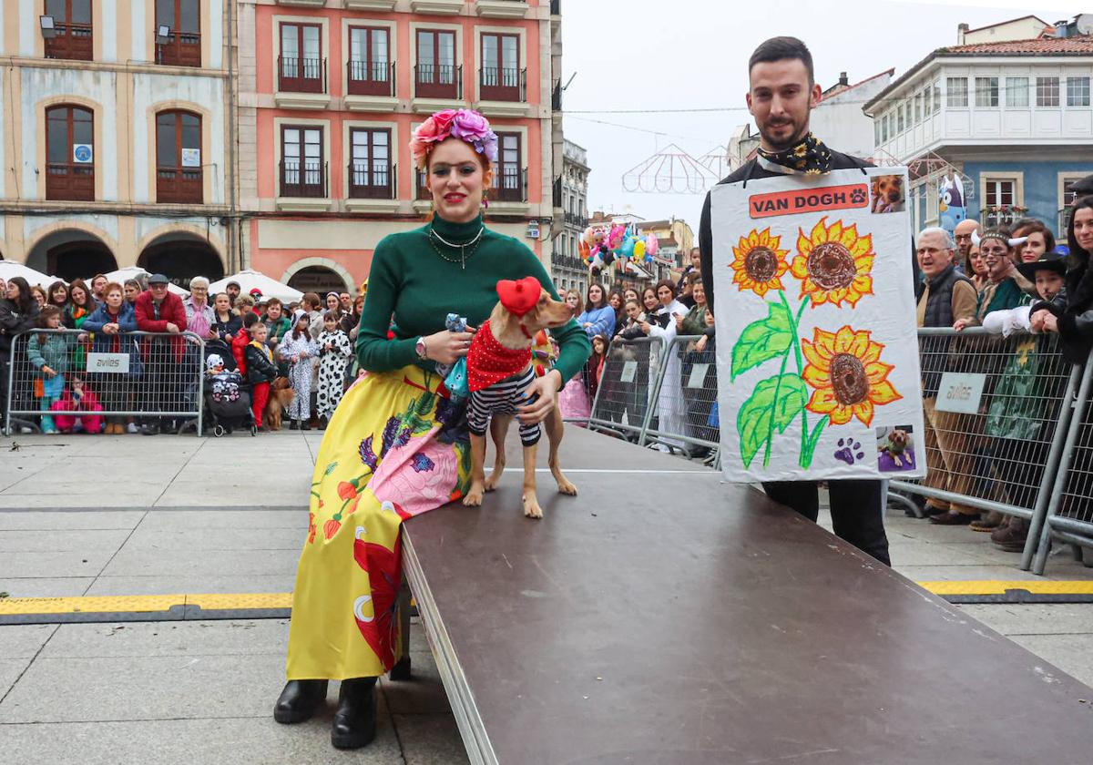 Las mascotas se disfrazan en Avilés