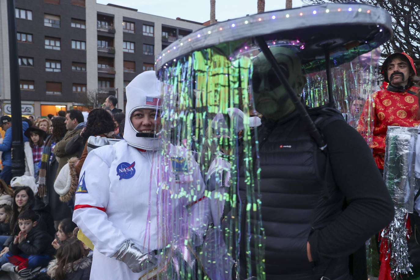 Así fue el desfile de carnaval de Gijón: una multitud y despliegue de originalidad